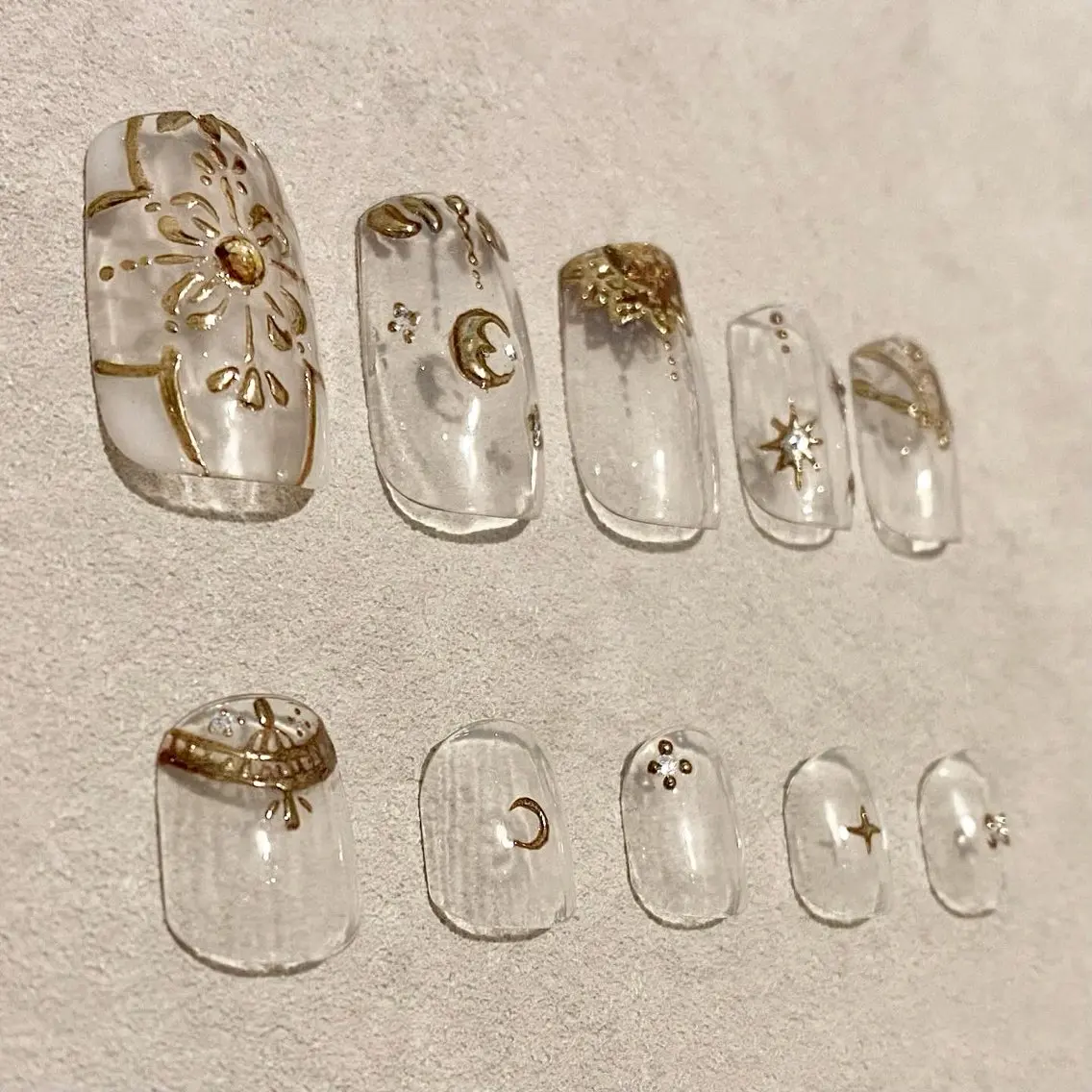 ネイル アートネイル ハンドネイル nail salon swaddle 🪽のネイルデザイン