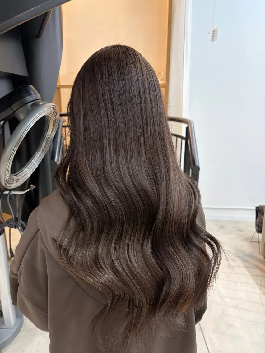 ロング カラー パーマ ヘアアレンジ ベージュカラー 透明感カラー 韓国風ヘア レイヤーカット カット ヘアカラー 中顔面短縮カット🪽 レイヤー🥀コウヘイのヘアスタイル