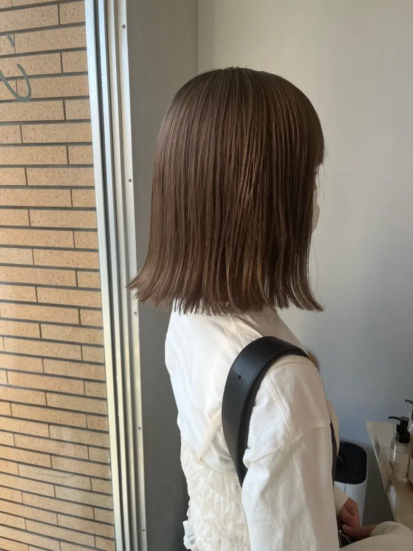 ミディアム カラー ニュアンスパーマ／ レイヤー／茶屋町のヘアスタイル