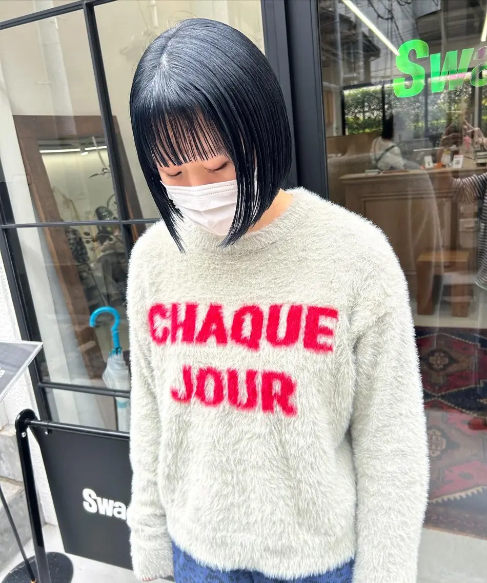 ショート カラー パーマ ヘアアレンジ ブリーチ 透明感カラー ブリーチなしカラー ボブ デザインカラー/ボブ ブリーチカラー/ユリのヘアスタイル