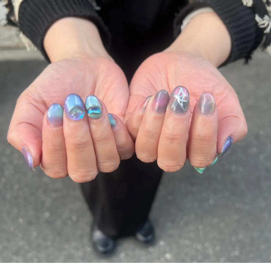ネイル アートネイル ハンドネイル 小宇宙 近鉄今里徒歩5分🧬のネイルデザイン