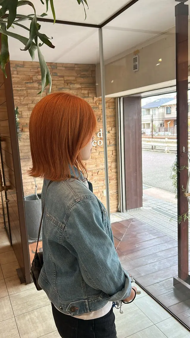セミロング カラー セミロングパーマ アッシュ ベージュカラー 黒髪 ブリーチ ヘアカラー ブリーチ／ハイトーン 北島らむなのヘアスタイル