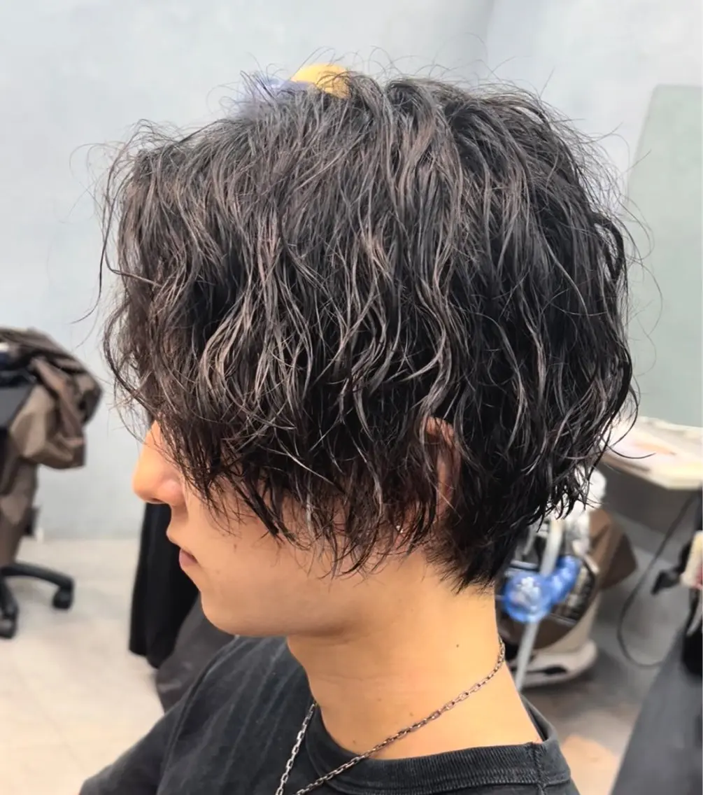 ショート パーマ メンズ カット パーマ 🦩パーマン🦩佐藤 航太のヘアスタイル