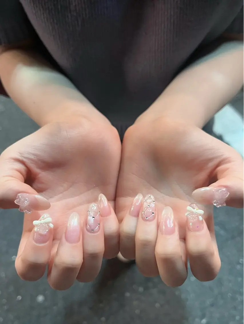 ネイル アートネイル KOKONA 🎀のネイルデザイン