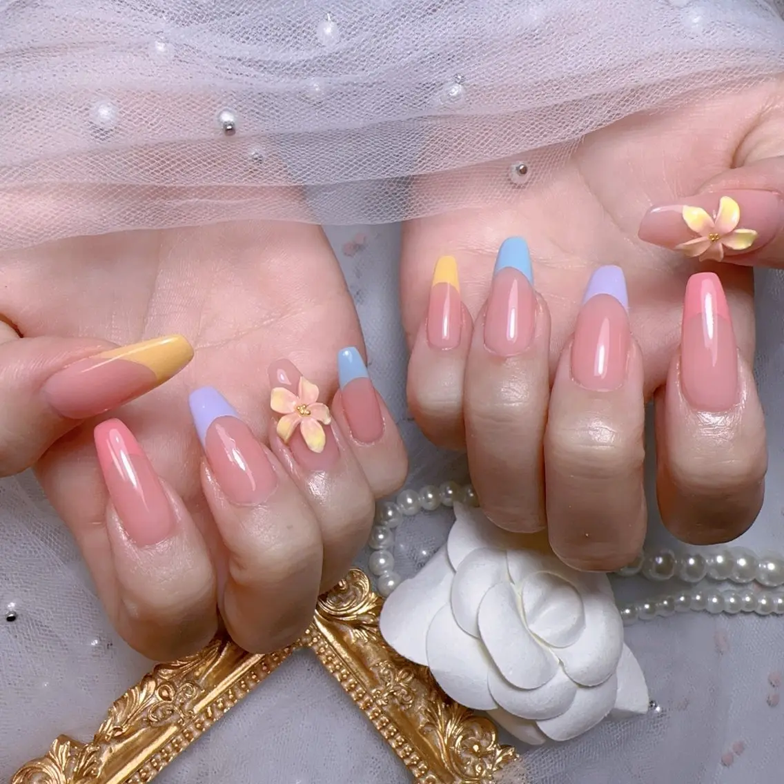 ネイル オーロラネイル フットネイル 韓国ネイル ラメ(グリッター) ラメグラデーション ハンドネイル Belle nail salon 新小岩のネイルデザイン