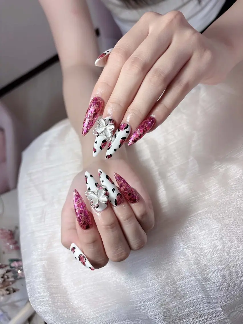 ネイル Ami Nailsのネイルデザイン