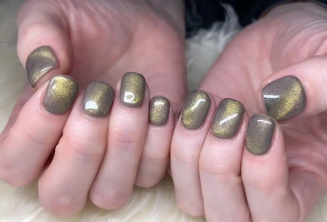 ネイル 長さ出し ジェルネイル 卒業式 韓国ネイル マグネットネイル ハンドネイル Nail&eye Belire 新宿のネイルデザイン