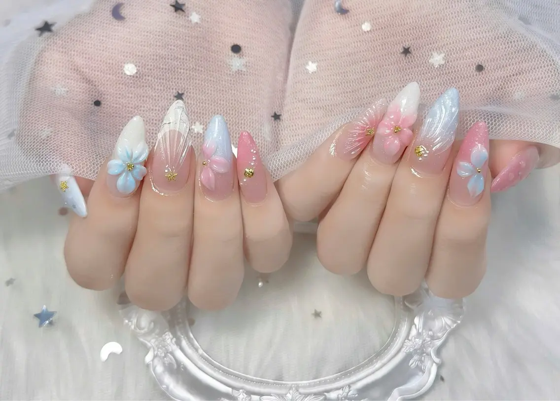 ネイル チークネイル 長さ出し フレンチネイル ジェルネイル グラデーション ハンドネイル THANHTHANH NAILのネイルデザイン
