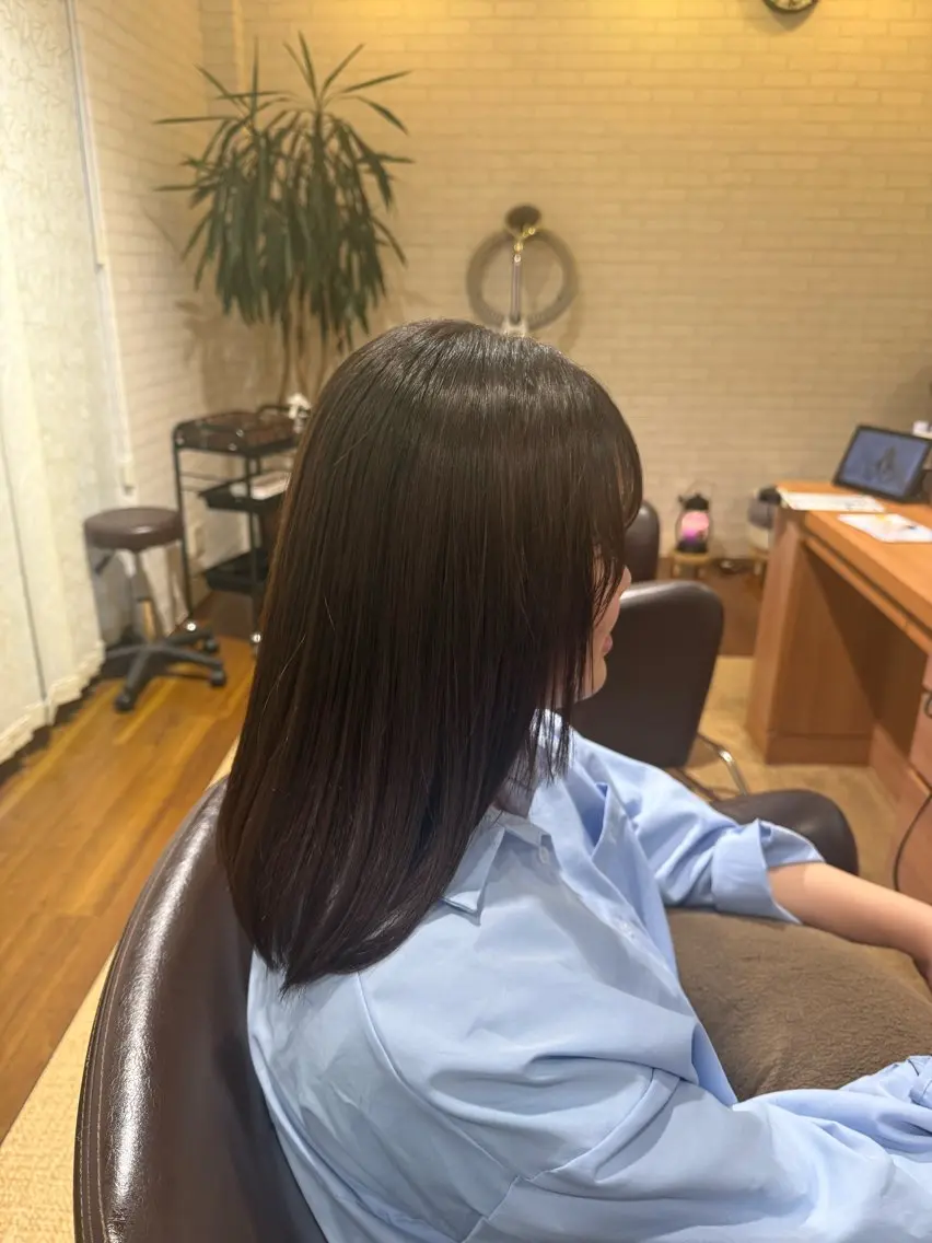 セミロング 縮毛矯正 トリートメント 🍏平山 七菜🏠のヘアスタイル