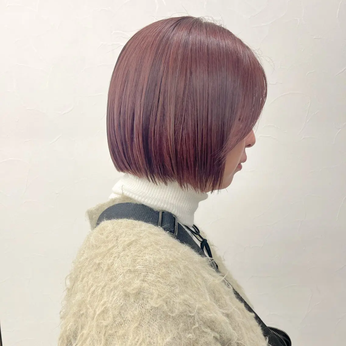 ショート カラー ブリーチ ブラウンカラー ブリーチなしカラー ピンクカラー ピンクブラウン カット ヘアカラー トリートメント 初めてのショート お任せください✂️のヘアスタイル