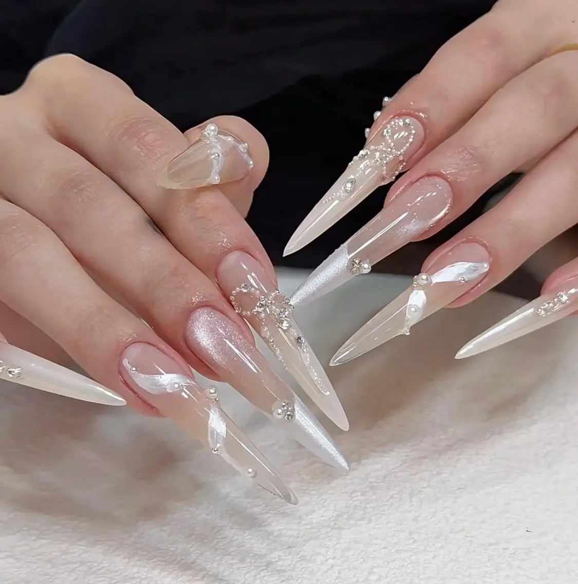 ネイル ハンドネイル 🎀 NaNa_nailのネイルデザイン
