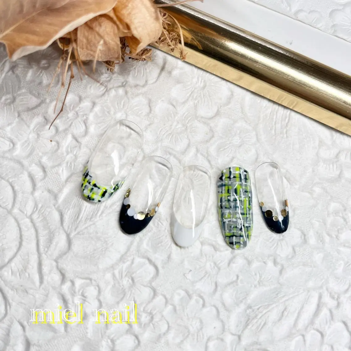 ネイル フレンチネイル ネイビー ツイードネイル ハンドネイル miel nailのネイルデザイン