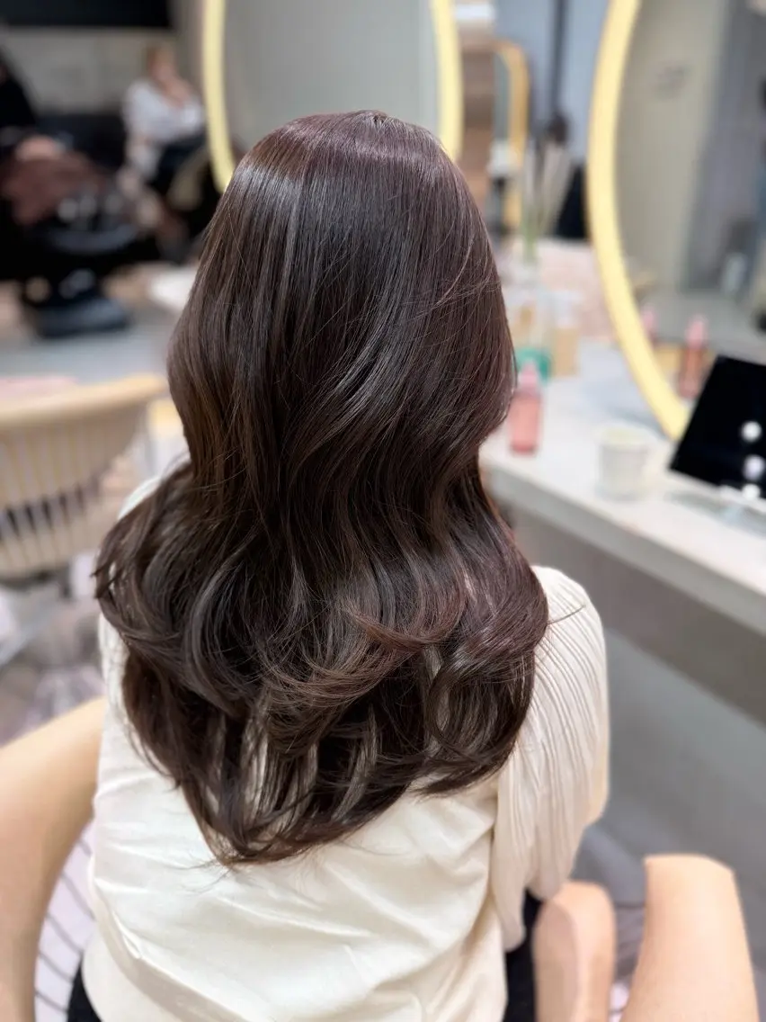 セミロング カラー カット ヘアカラー トリートメント shion 透明感カラーのヘアスタイル