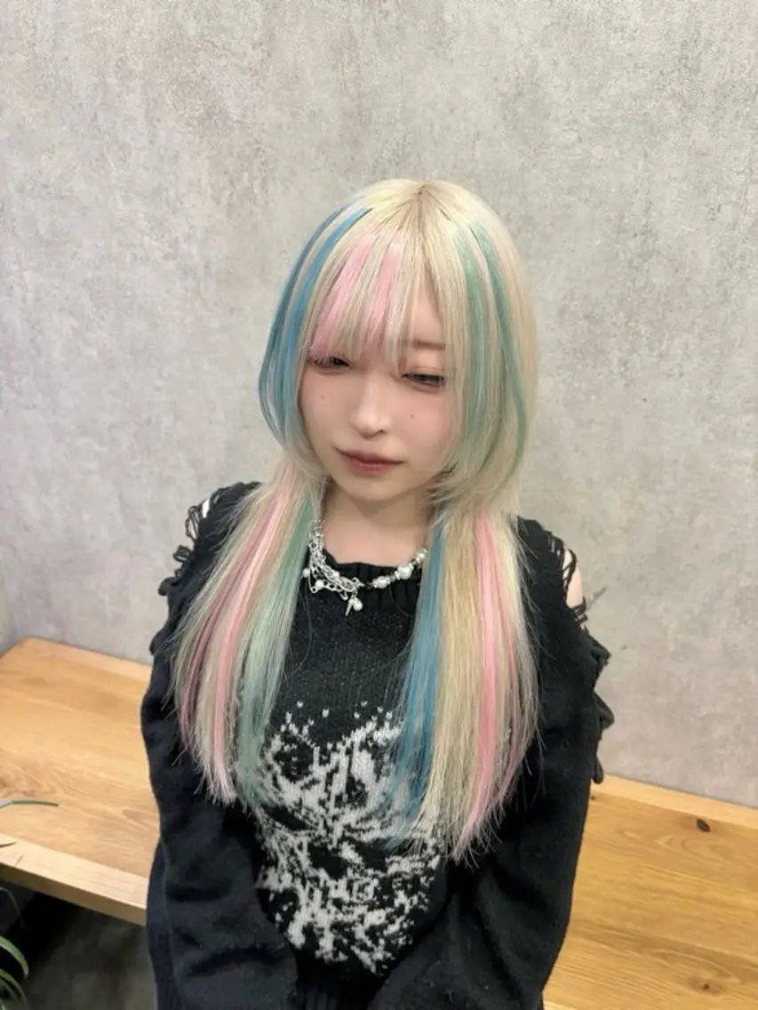 セミロング カラー ブリーチ エクステ カット ヘアカラー トリートメント エクステ 🦋 SHION 🦋のヘアスタイル
