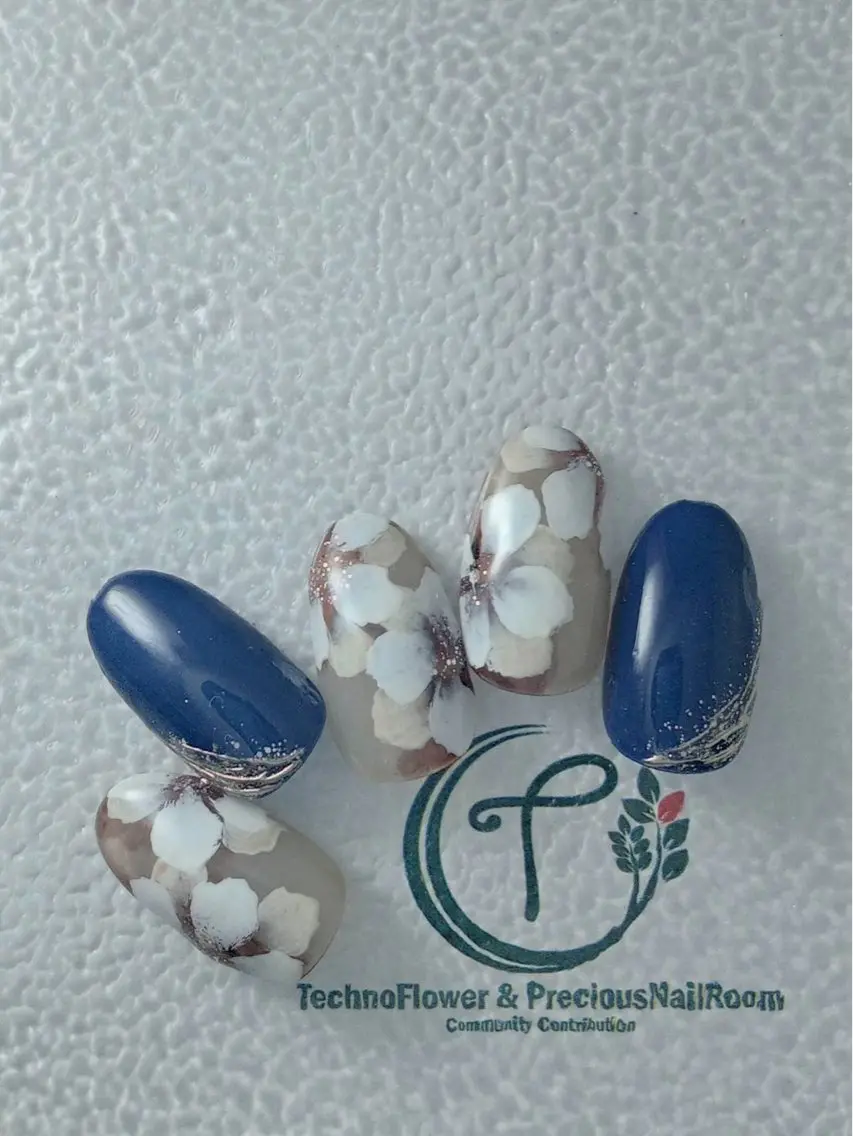 ネイル フラワーネイル precious nail  roomのネイルデザイン