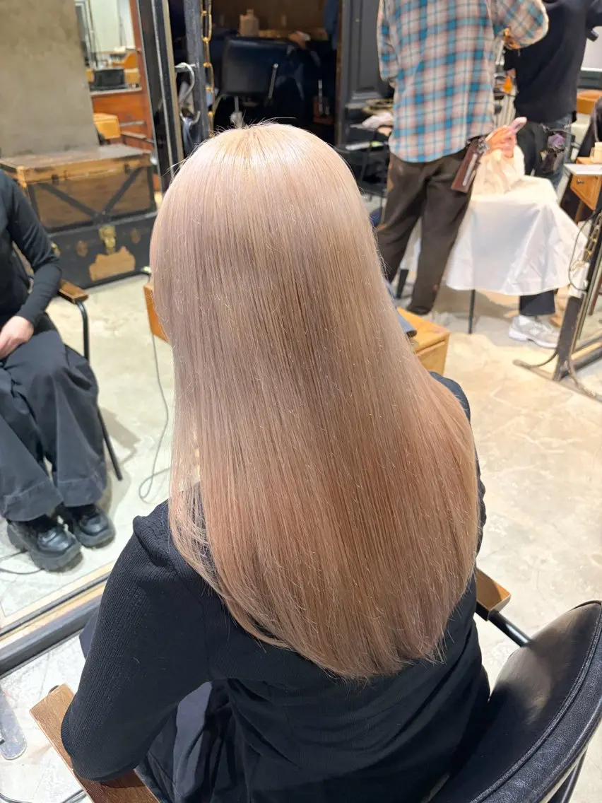 ロング カラー ベージュカラー ブリーチ ブロンド ケアブリーチ ダブルカラー ヘアカラー トリートメント ヘアセット 似合わせベージュ 🍯ayumi🍯のヘアスタイル