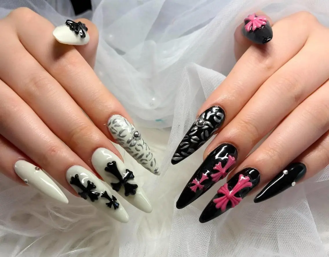 ロング カラー グラデーションカラー 韓国風ヘア ハンドネイル Bling Salonのネイルデザイン