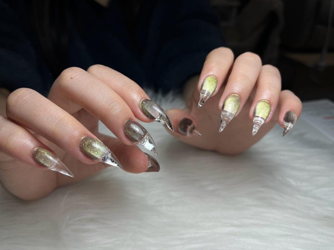 ネイル ハンドネイル エム ⭐︎のネイルデザイン