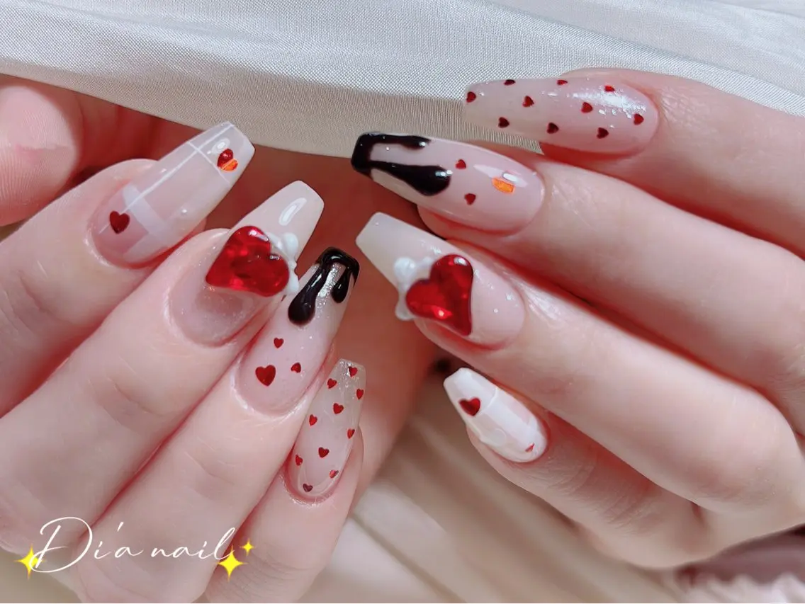 ネイル 韓国ネイル マグネットネイル ニュアンスネイル 夏ネイル ワンホンネイル ハンドネイル Di'a nail ネイルサロンのネイルデザイン