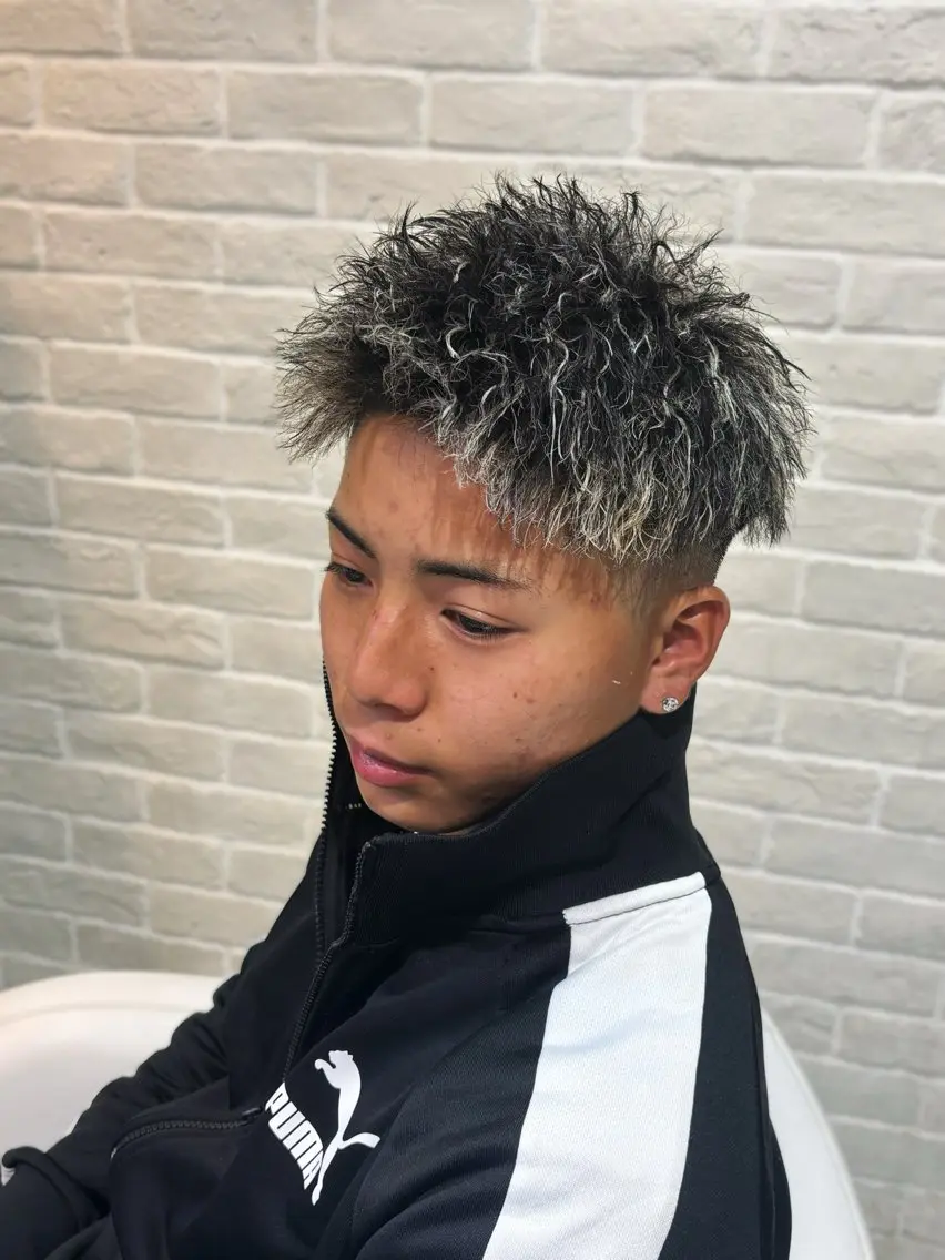 メンズカット➕メッシュ➕パーマ➕トリートメントの写真