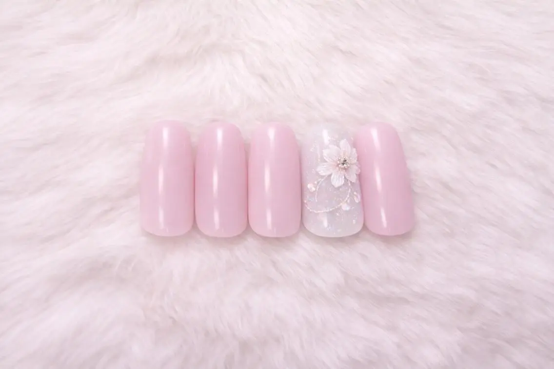 ネイル REBEST南森町 nail🪽のネイルデザイン