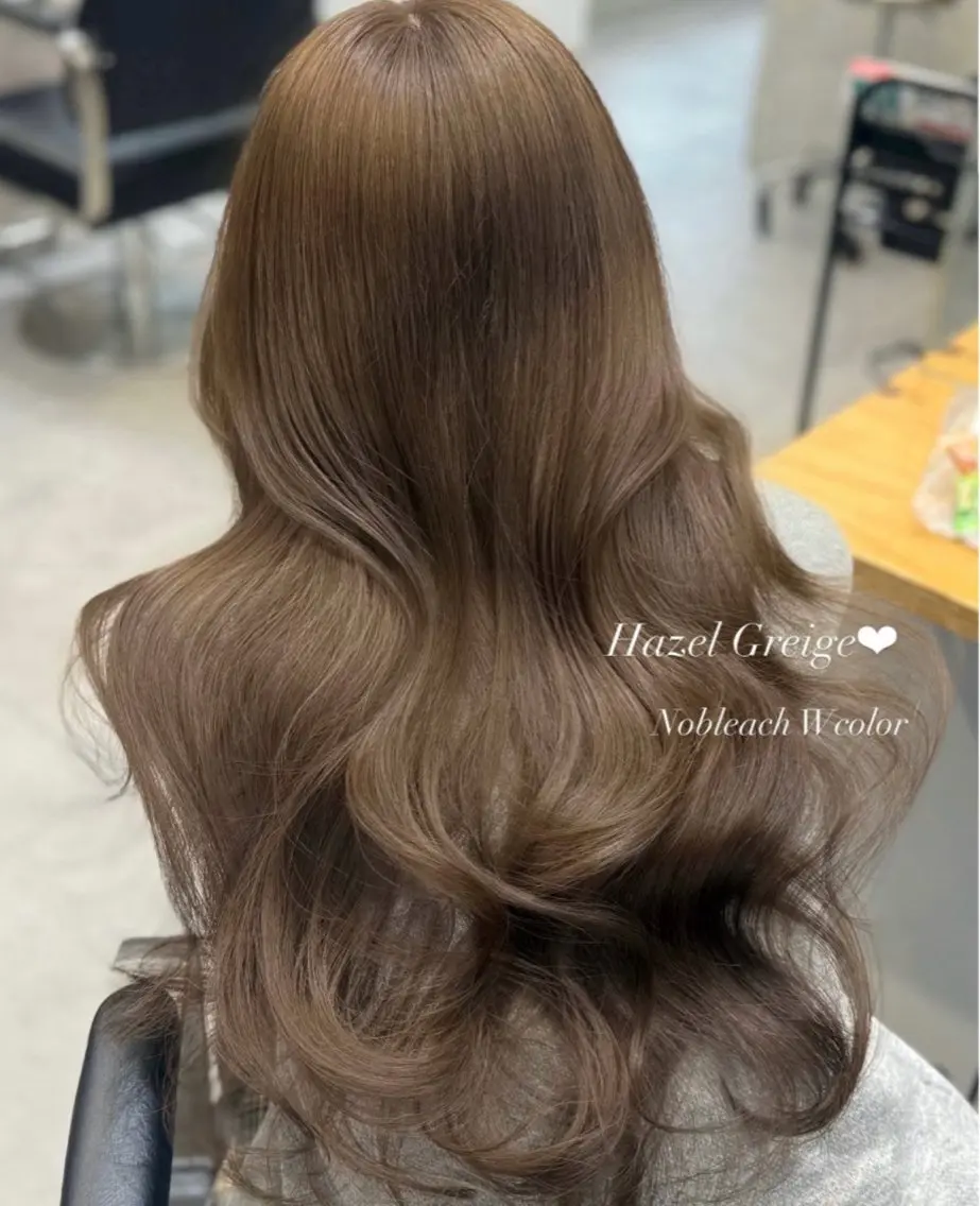 ロング カット ヘアカラー トリートメント Mirai/ 艶カラー/暖色カラーのヘアスタイル