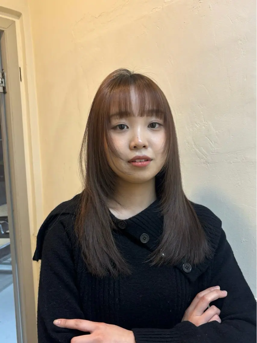 ロング 顔まわりレイヤー 顔周りカット レイヤーカット 長崎 紗南のヘアスタイル