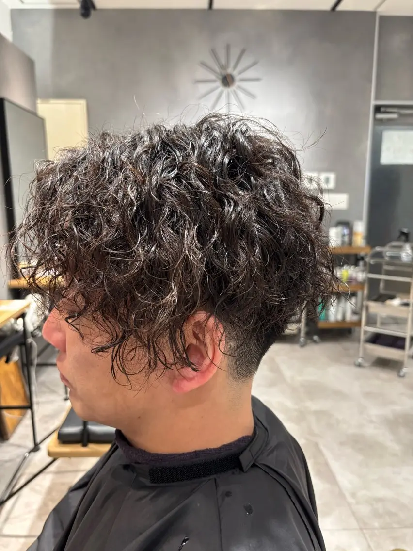 パーマ 久野 竜慈のヘアスタイル