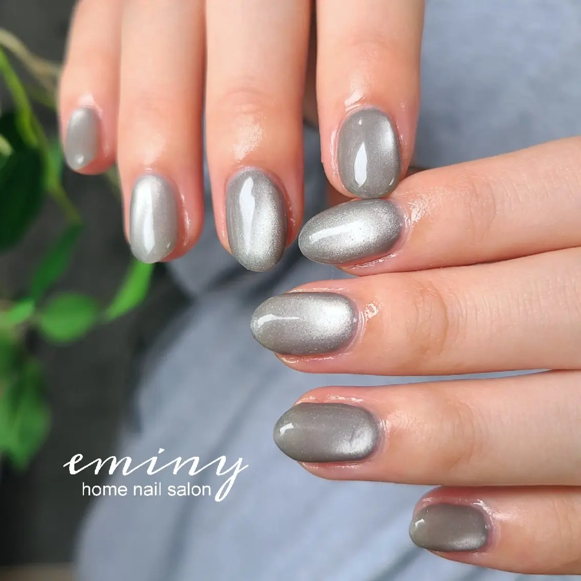 ネイル ジェルネイル 氷ネイル・うるうるネイル マグネットネイル マグネットワンカラー ワンカラーネイル ハンドネイル nail salon  eminyのネイルデザイン