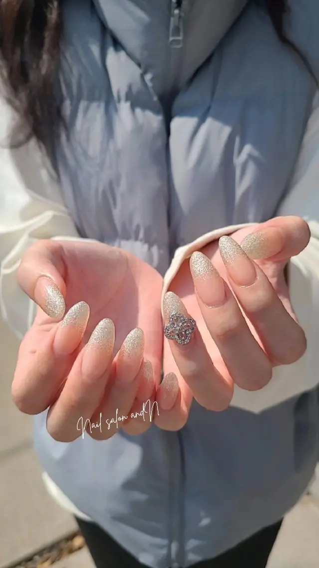 ネイル and Nのネイルデザイン