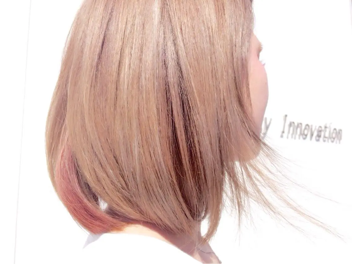 カット & ヘアカラー&ハイライト&トリートメントの写真