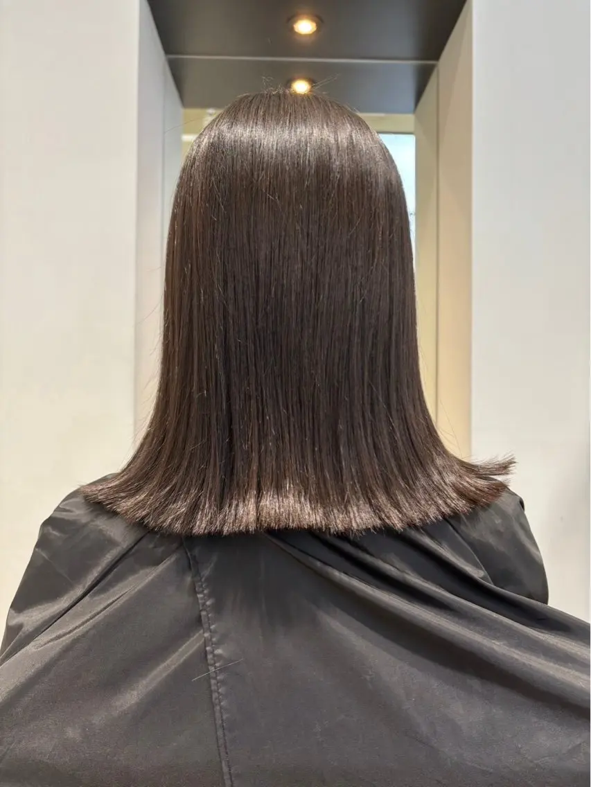 ミディアム コンノ ナチのヘアスタイル