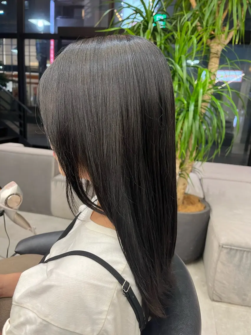セミロング カット ヘアカラー 縮毛矯正🌟カラー 🍵いいじま🫖のヘアスタイル