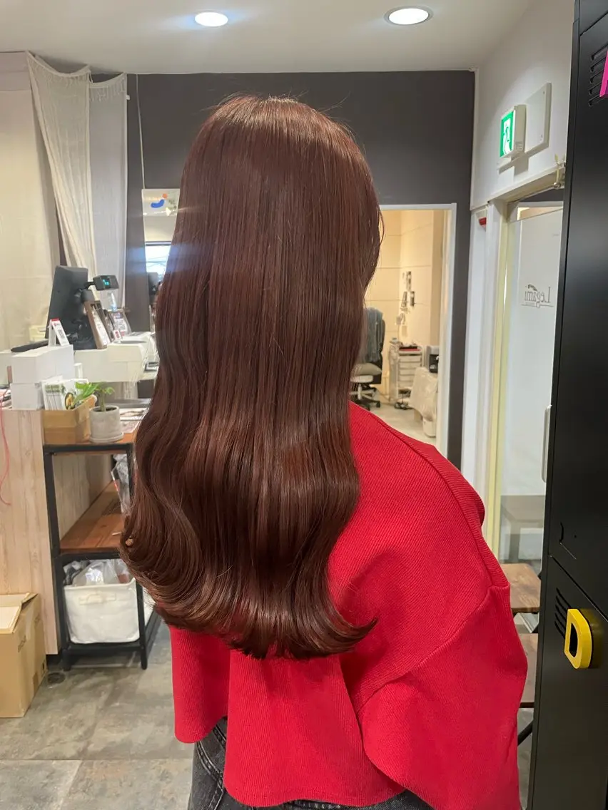 ロング カラー ブリーチ レッドカラー 吉村 夏椰のヘアスタイル