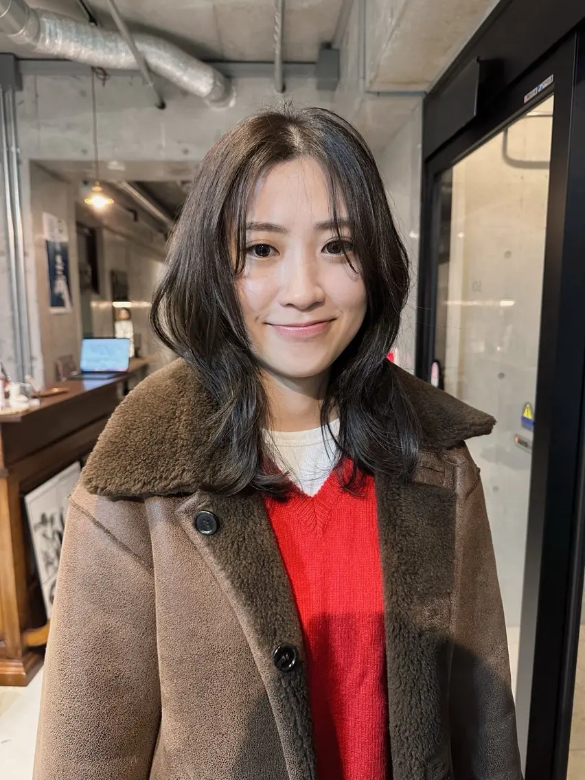 セミロング カット ヘアカラー トリートメント 前野 日奈のヘアスタイル