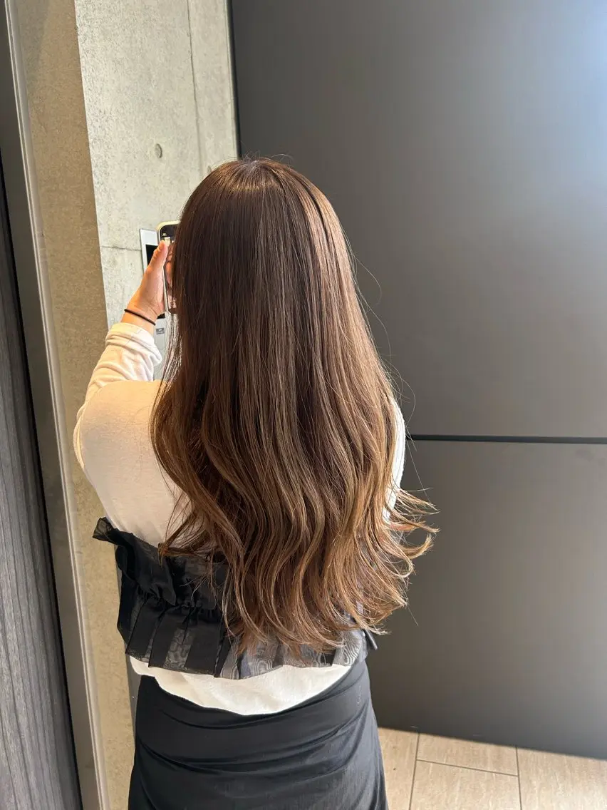 ロング カラー Day&Night kanaのヘアスタイル