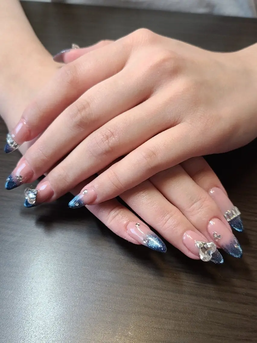 ネイル Nailsalon Bella Lunaのネイルデザイン