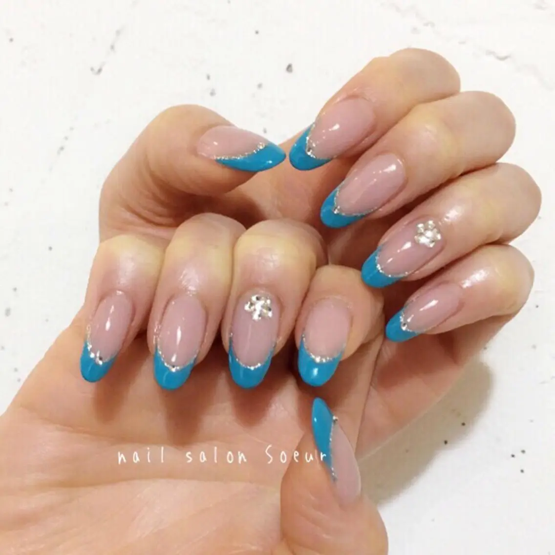 ネイル アートネイル ブルー フレンチネイル ジェルネイル 持ち込み ハンドネイル nail salon Soeurのネイルデザイン