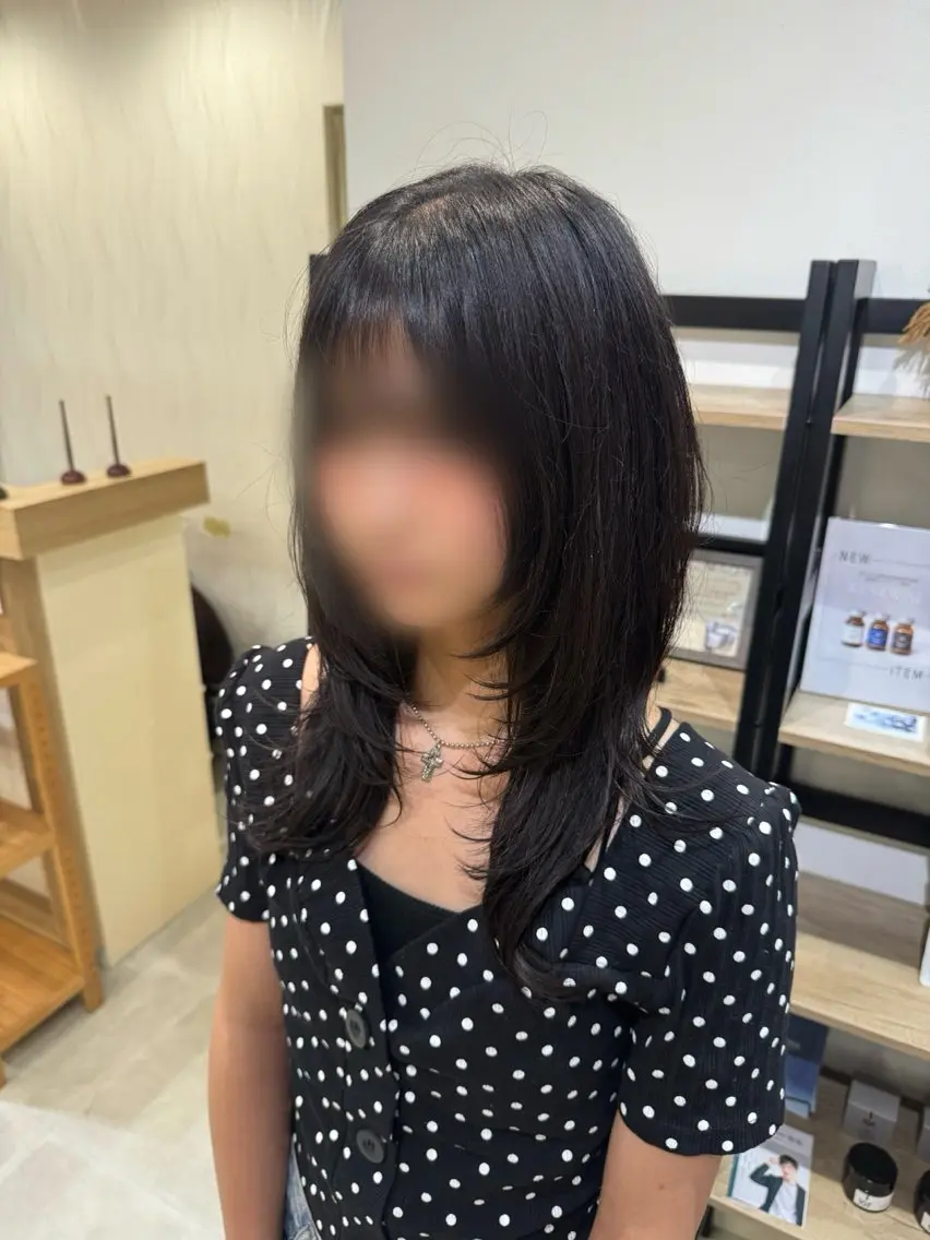 ロング ハイレイヤー 韓国風ヘア レイヤーカット カット ヘアカラー 藤田 紋芽 / 艶髪透明感カラーのヘアスタイル