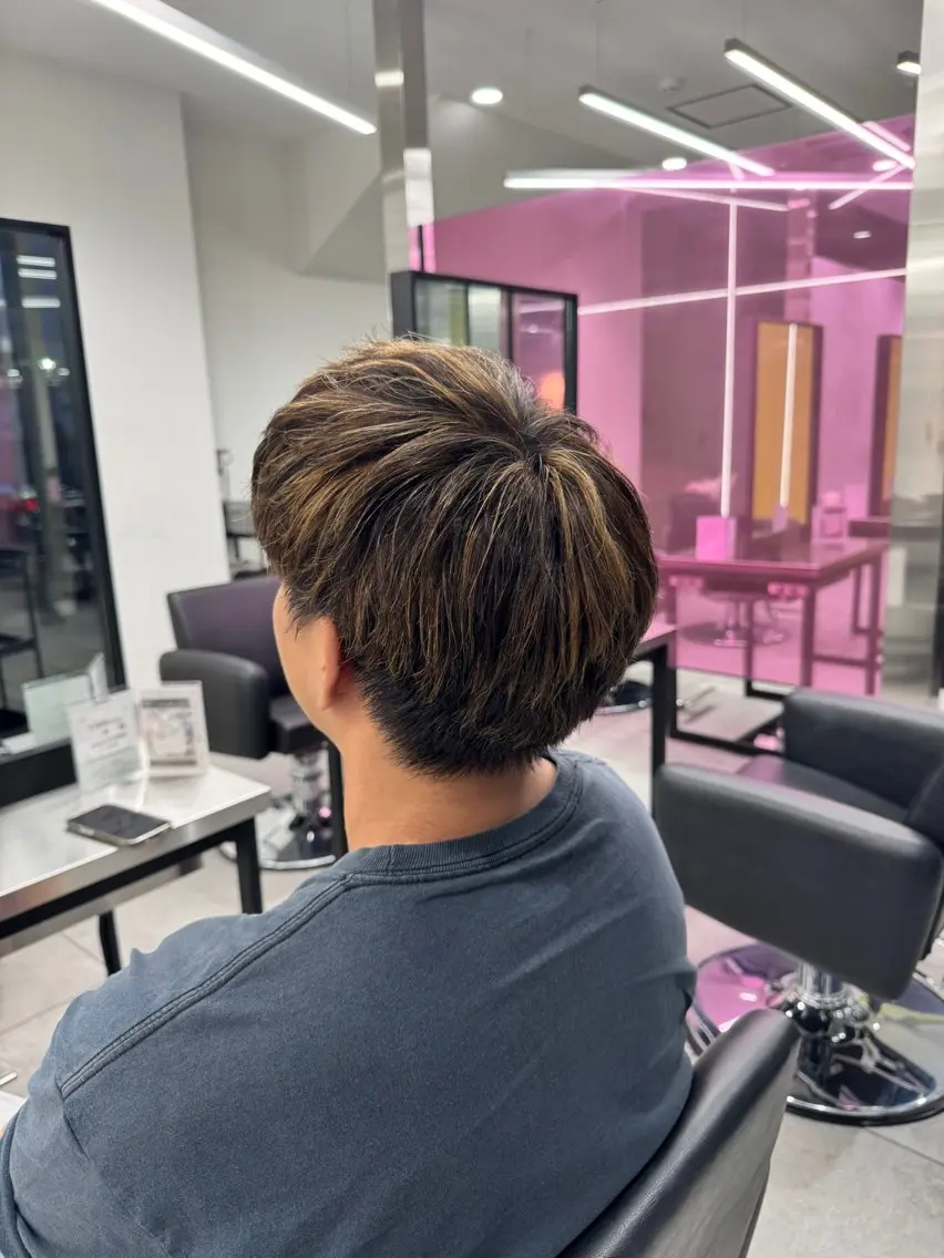 メンズ ヘアカラー 【ダブルカラー推し】 伊桜莉のヘアスタイル