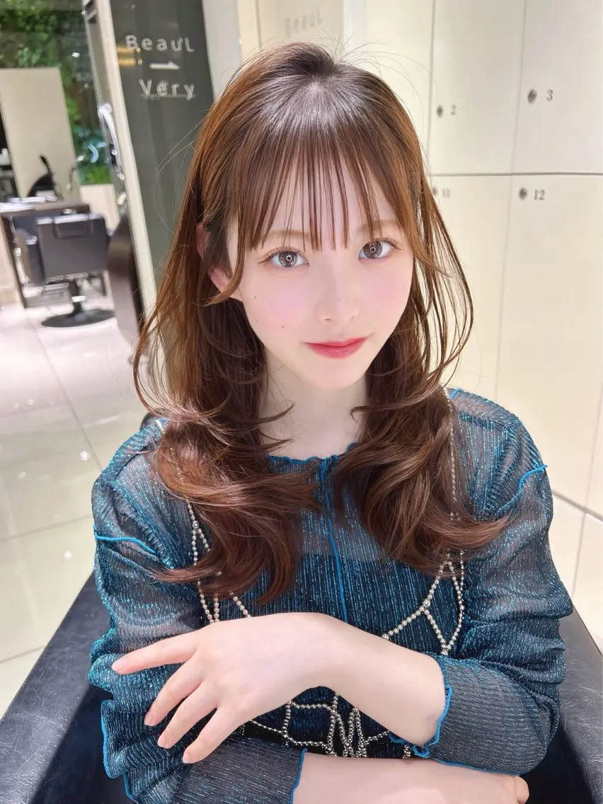 セミロング 韓国風ヘア レイヤーカット ミスズ🫧/ ブロンドハイトーンのヘアスタイル