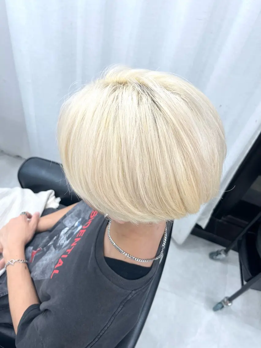 🌈モデル限定料金🌈✨ケアブリーチ✨色を入れずに抜きっぱなし✨の写真