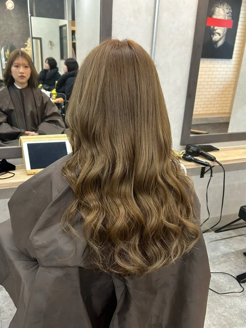 ロング カラー カット ヘアカラー トリートメント いなみね はるきのヘアスタイル