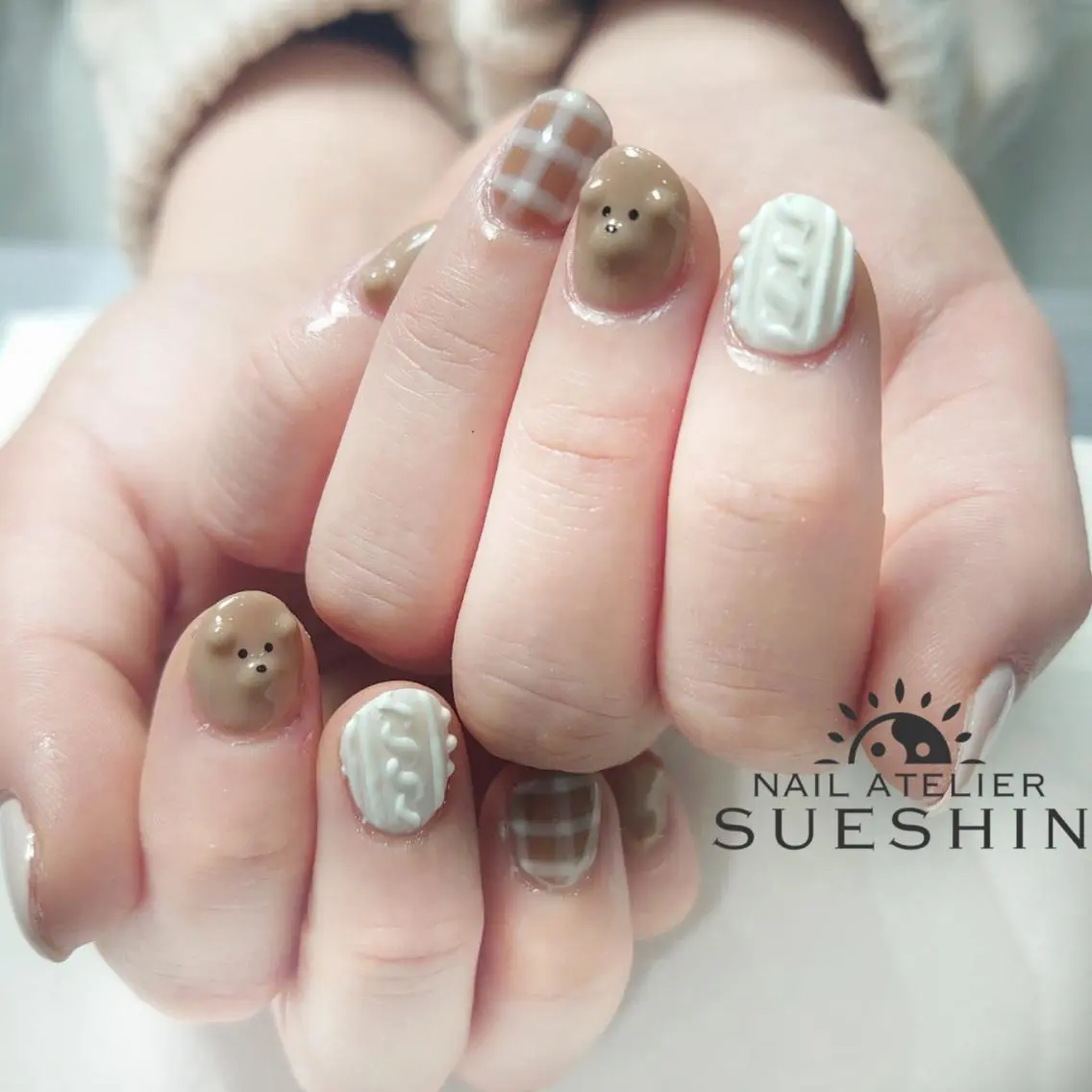 ショート S ueshinのネイルデザイン