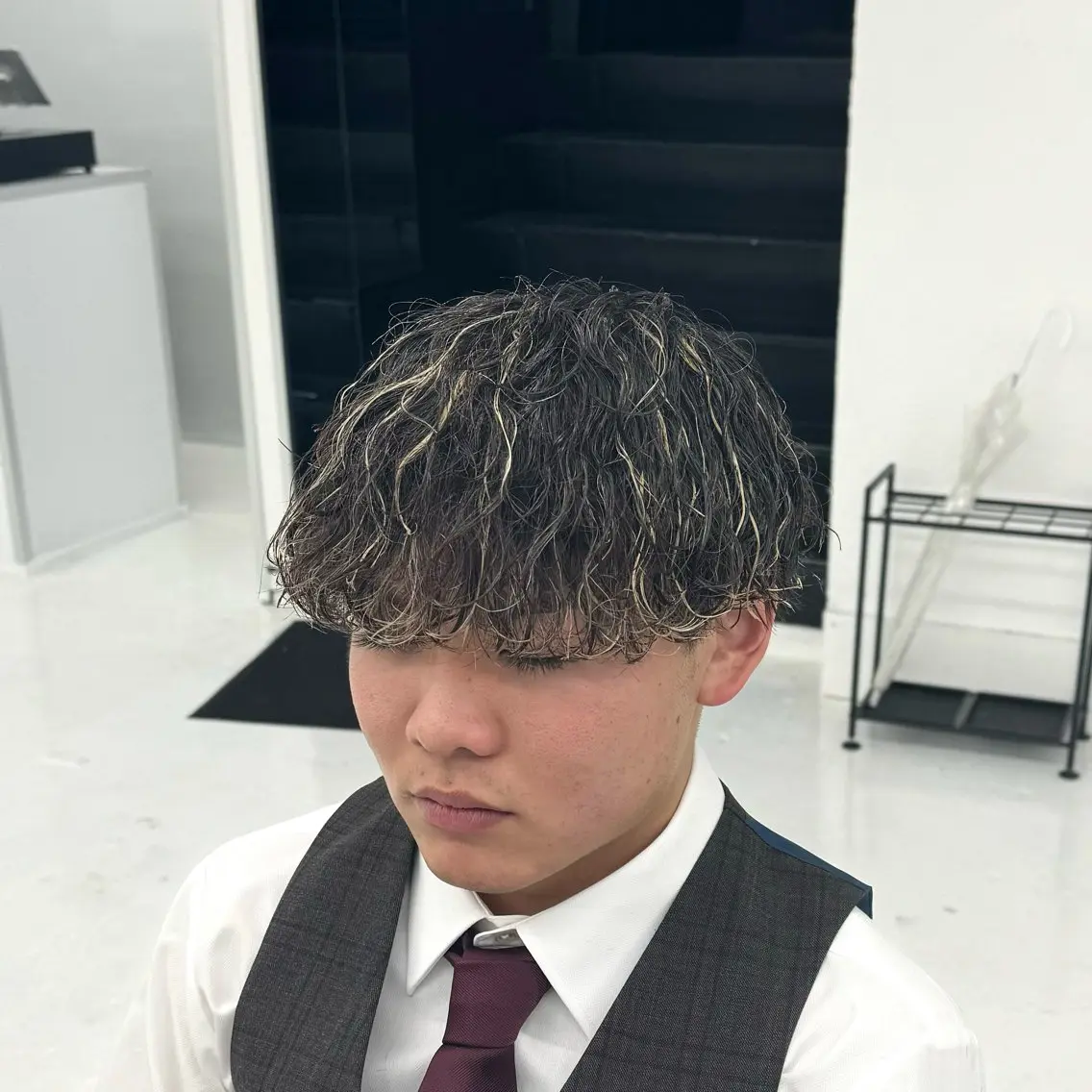 カラー パーマ メンズ メンズハイライト メンズメッシュ マッシュ メンズパーマ 刈り上げ 柏メンズカットパーマ NO.1タイチのヘアスタイル