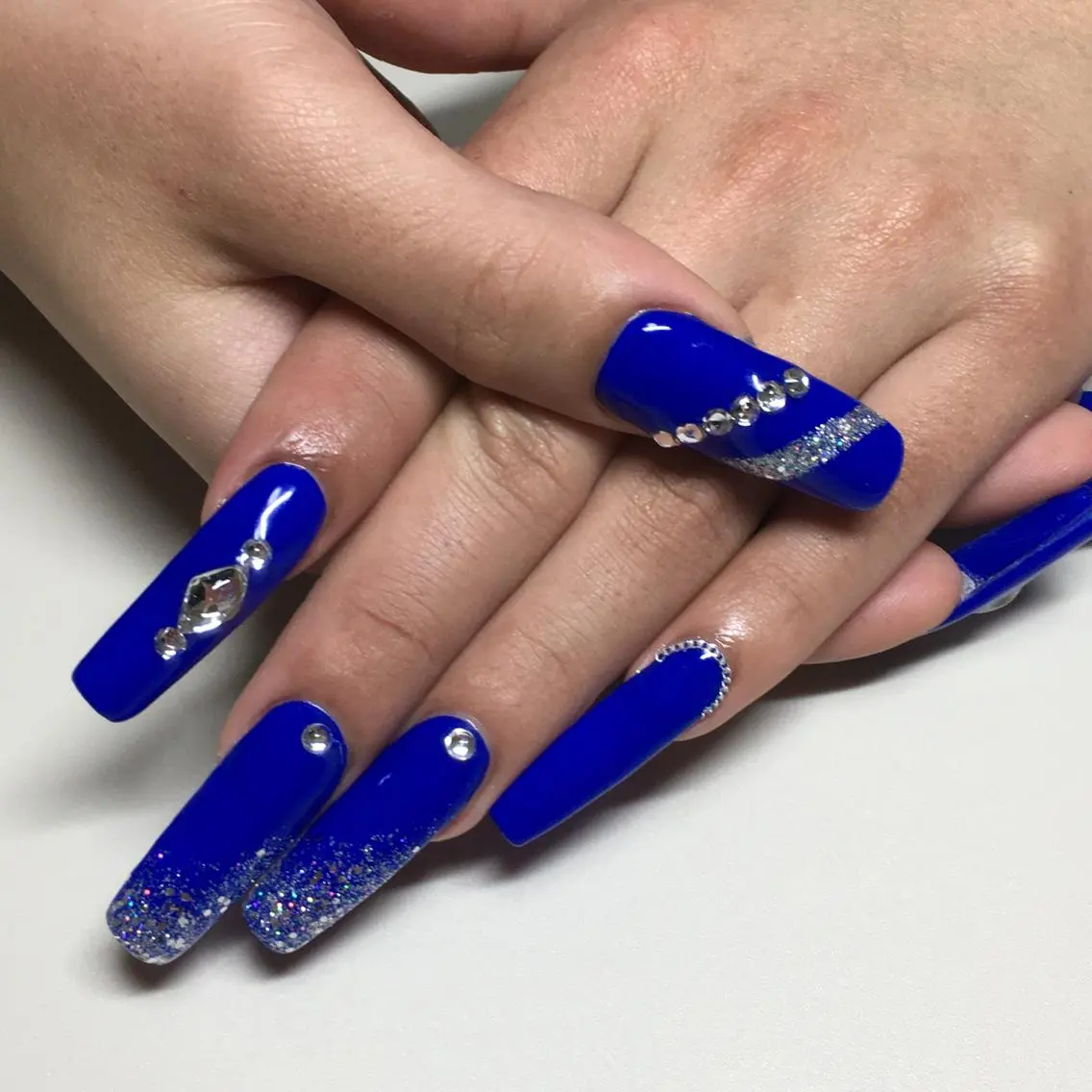 ネイル ハンドネイル kipinail 川﨑えりかのネイルデザイン