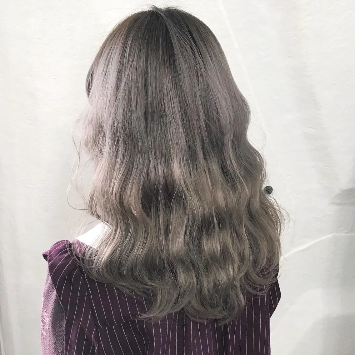 カラー ブリーチ グレージュ K-POP好き美容師 🇰🇷Kai.Yのヘアスタイル