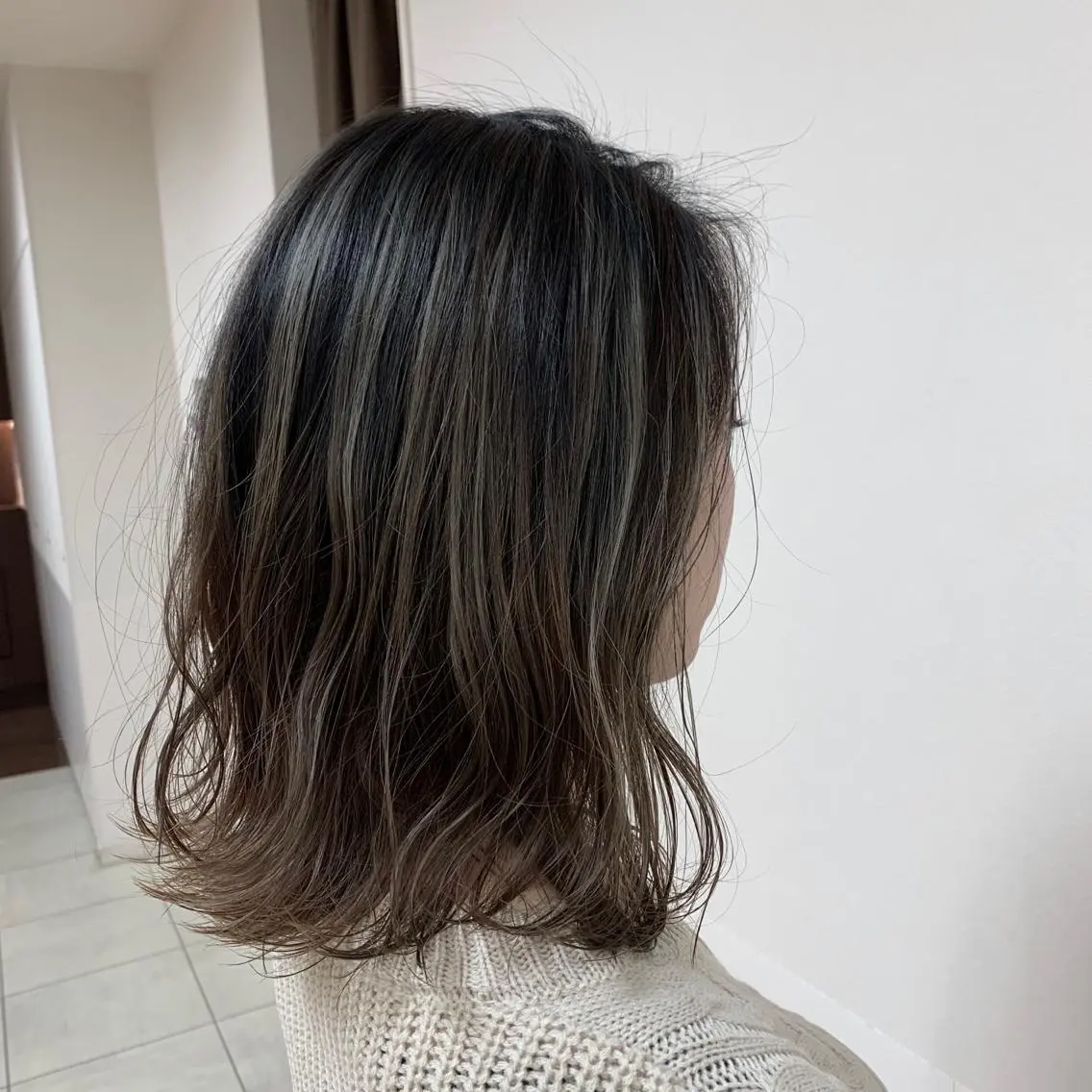 ミディアム カラー ヘアアレンジ ヘアカラー トリートメント 【Sweep】おじま のぞみのヘアスタイル