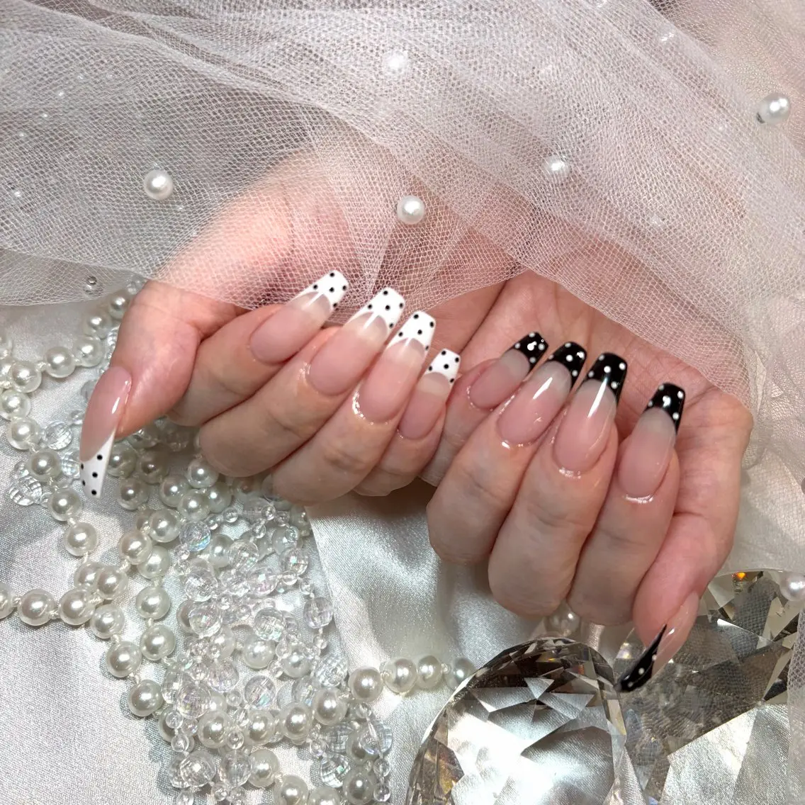 セミロング ハンドネイル 八木 美春のネイルデザイン
