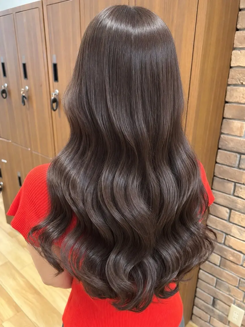 カラー 透明感カラー ダークグレー ダークグレージュ グレージュ NOA福島 RENA🌼のヘアスタイル